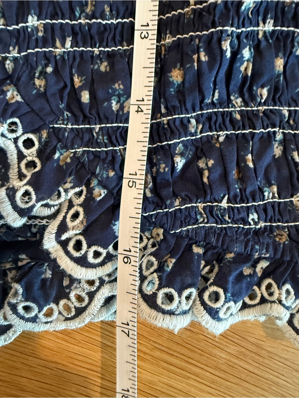 Sézane Liorane Blouse Smocked Floral Navy Blue Ruffle Lace Size 36 / 4 - Picture 12 of 12
